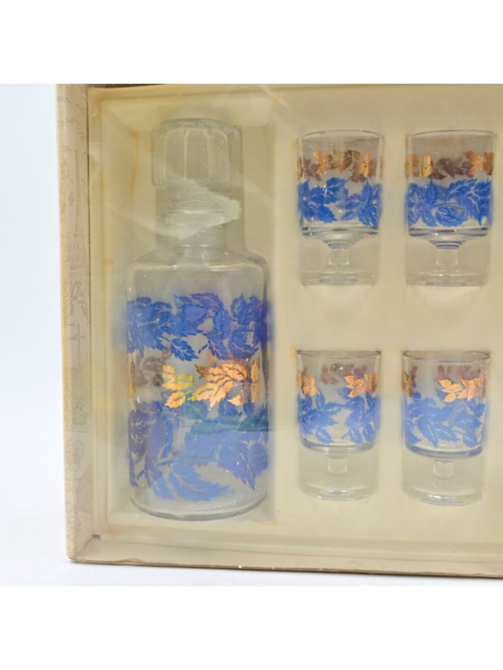 Luminarc Blue Gold Leaves Decanter & 6 Cordial Shot Glasses Boxed Set Vintage - Picture 2 of 8